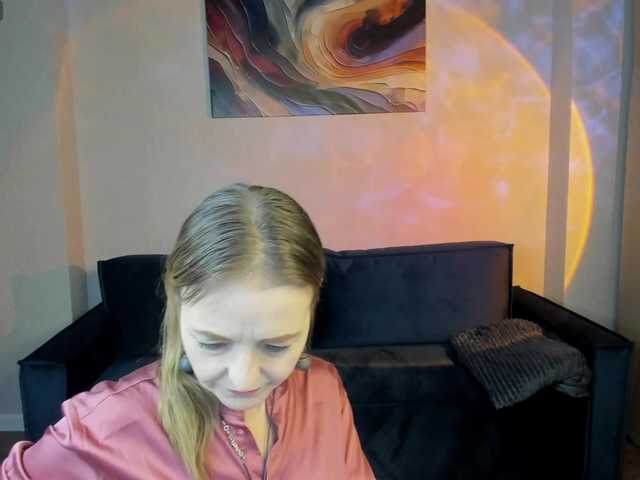 Angelina-Relax BongaCams Model