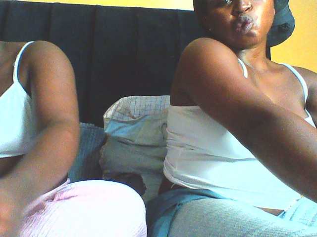 EboniesBelle BongaCams Model