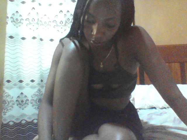 sexyyyebonyyy BongaCams Model